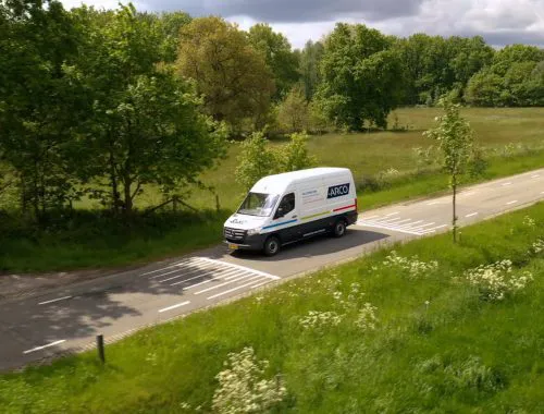 ARCO bedrijfswagen onderweg