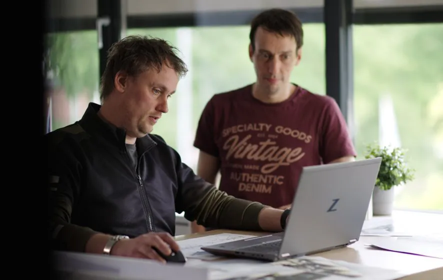 Software engineers aan het werk